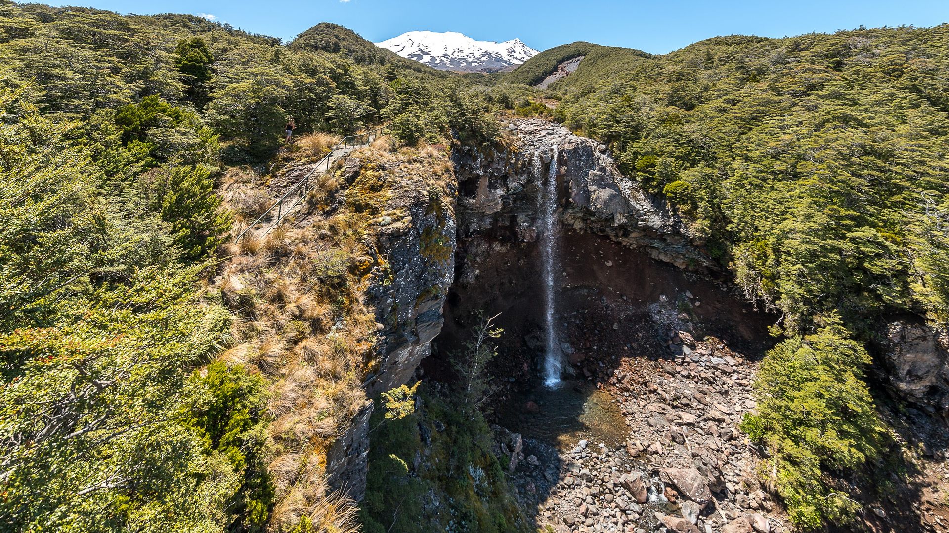 Mangawhero Waterfall - Visit Ruapehu.jpg